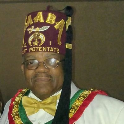 RogelioShan's profile picture. Traveling man