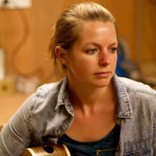 turnstoneguitar's profile picture. Handcrafted acoustic guitars by Rosie Heydenrych, made in England.