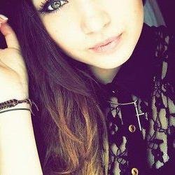 TeamBenattia1's profile picture. Love Rizzles 
♥♥♥♥
@Angie_Harmon   ♥♥♥♥♥
@sashaalexander