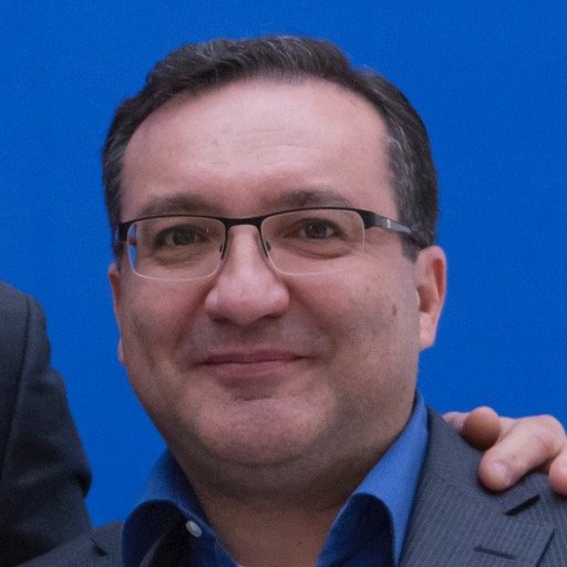 manuel_r_n's profile picture. 