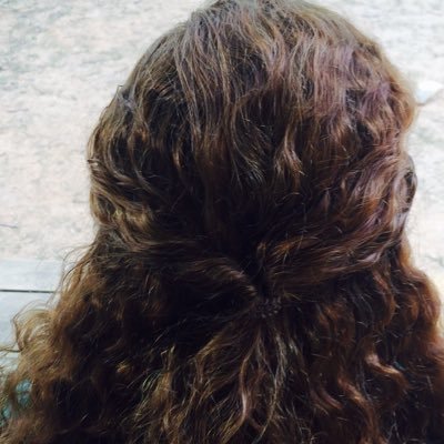 avidreader22's profile picture. reader, dreamer, aspiring writer, life lover