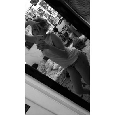 alissa_fuck_off's profile picture. new Twitter @alissa_nolove