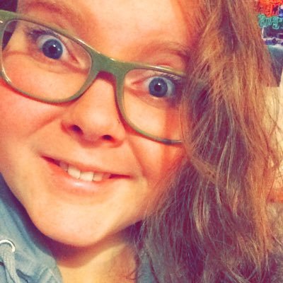 loribellz's profile picture. Artist. Nature enthusiast. Lover of life. Learning the vegetarian lifestyle. Owner of Molin Arts.