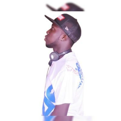 Pro video Dj | Host Dj #Club10Africa | Facebook, Instagram & Snap chat @DJBLASTINGTUNES | For Sponsorship & Enquires Contact +2349071713658 +2349050485991