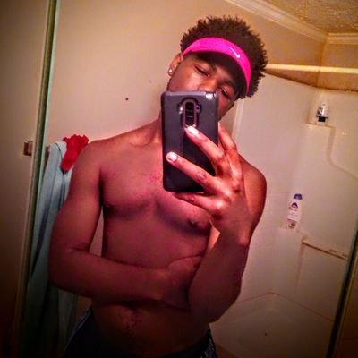 IG: Kxng.nic_ 
SC: imahitta01