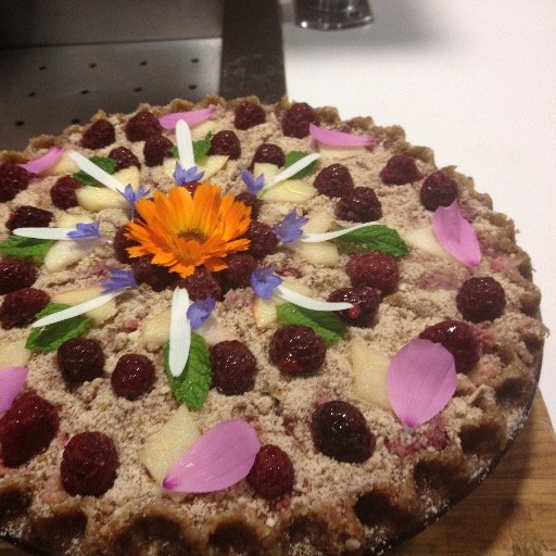 lydiaskindfoods's profile picture. Offering conscious food as a powerful & personal medium for reconnecting people & the planet. Serving community through festivals, events & soon via Mini Mart.