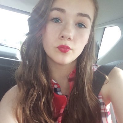 lauraapplesauce's profile picture. 