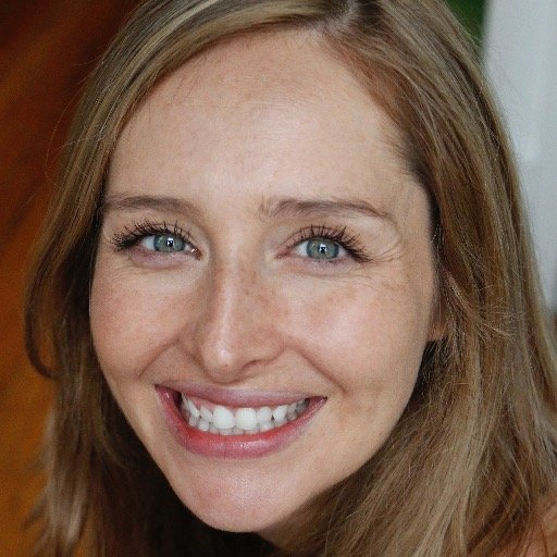 #Editor at @Expectful
Writer & Contributor @Mindbodygreen + @Huffingtonpost + @YogaToday.
NYC Yoga Instructor