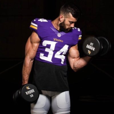 Vikings saftey by day.. Flexin' on the haters at night. Not affiliated with Andrew Sendejo.