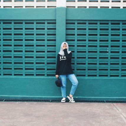 stalking? wkwk