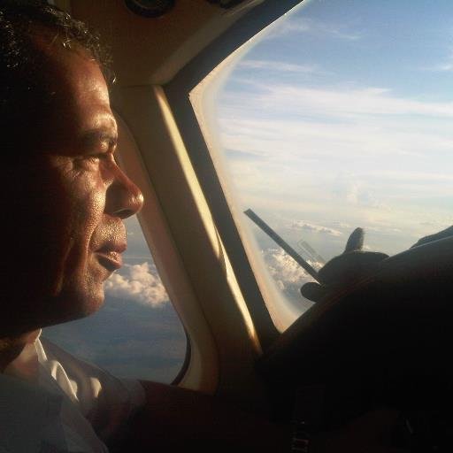 gioserje's profile picture. ✈Piloto Aviador, ✈Amo a DIOS. Everyone knows that I exist, but nobody knows who I'm.