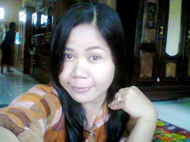 nuranggraeniput's profile picture. Aku ingin hidup bahagia, bersama suami dan anaku