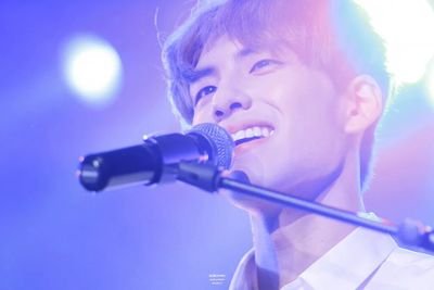 fangirltmi_'s profile picture. I'm not as shitty as you think. 
#JYPNATION #DAY6
I now live a life without my boys but instead with a real korean man. how did this happen.