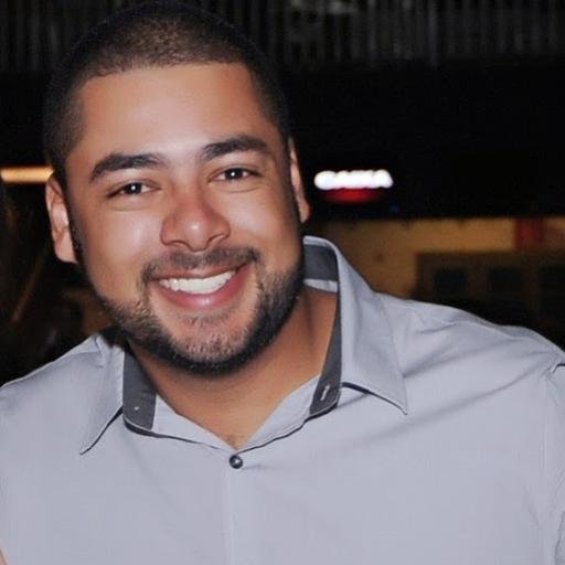 Gosto de humor inteligente. Nós ñ somos o que gostaríamos de ser. Nós ñ somos o que ainda iremos ser. Mas, graças a Deus, ñ somos mais que éramos. M.L. King.