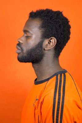 Senegalés criado en Algeciras, mimado en Ubrique y curtido en Madrid!
Instagram: @lamthior
P.D. Soy negro natural