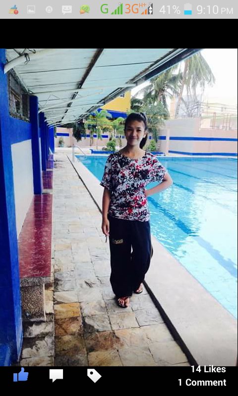 alinacastillo28's profile picture. 