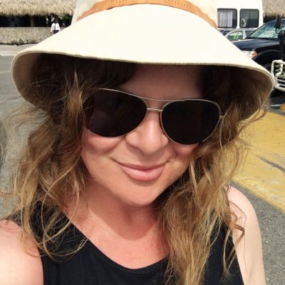 thesabrinaweber's profile picture. 