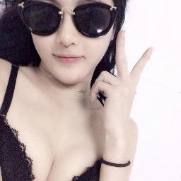 RosalindBAguir2's profile picture. 