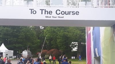 davecard42's profile picture. 