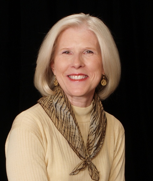 Coach Lynne works with individuals and groups to experience loving, healthy relationships