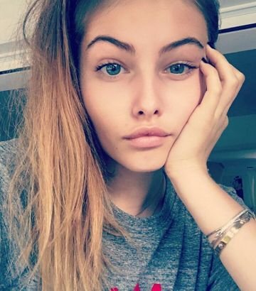 fuckyouperrx's profile picture. 