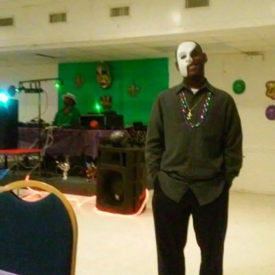 neonmanricky's profile picture. 