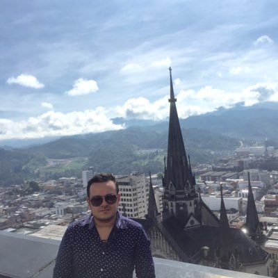 juansnaranjo's profile picture. Papá de Juan Antonio, primero la familia. Economista, Emprendedor, Estadista en formación.