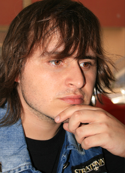 cosamala's profile picture. 