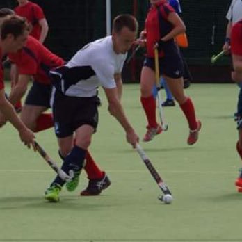 Semi professional hockey player and coach. West Herts Hockey. #RitualHockey #Barringtonsports