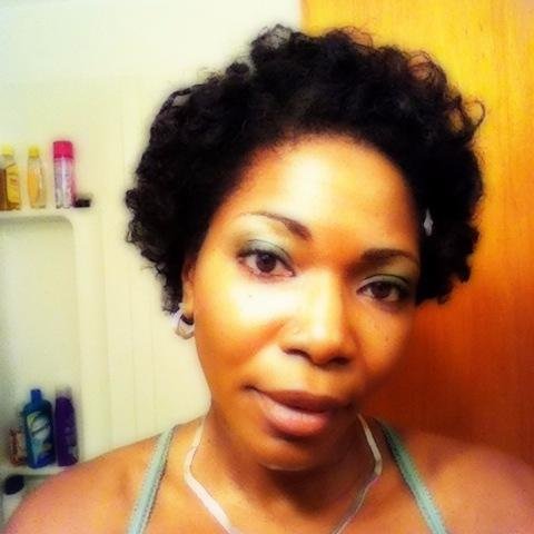 shewin100's profile picture. 