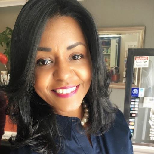 Director Undergraduate Business Career Services at UF. Career Coach. Latina. SuperMom.