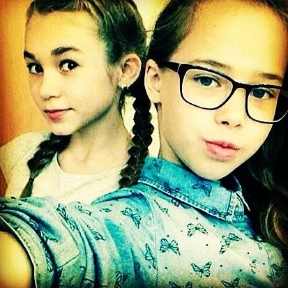 ZahviehSY0Uy0Yr's profile picture. 