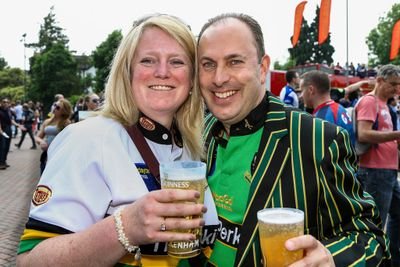 Season ticket holder for @SaintsRugby & @EnglandRugby #RoseArmy member 192. Husband to @MrsSaintsman  Dog walker to 2 HWVs. Beer lover. Insta - saintsman.99