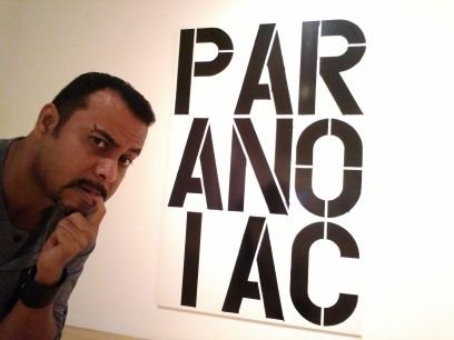 Comunicólogo, amo viajar conforme es posible, el chocolate, cine, leer, escribir alucines y el teatro...pasiones que algún día veré reflejadas en un escenario!