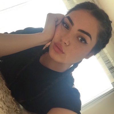 oliviarpgflame's profile picture. 