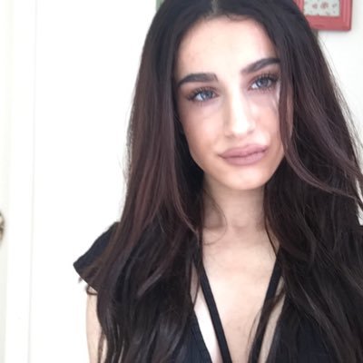 Aliyah_Bhikha's profile picture. Doing what you love is freedom. Loving what you do is happiness.