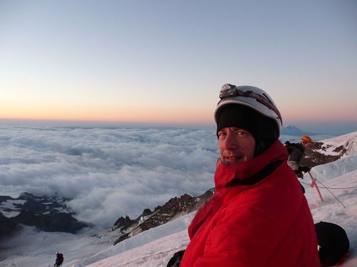 Executive Director of the USC Institute for Creative Technologies. West Point '78, USC PhD '93. Husband, Father, Mountaineer.