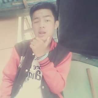 lesyrizkianti's profile picture. 