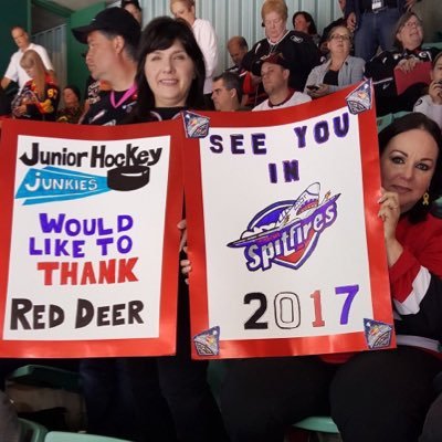 The Junkies coordinate Calgary Hitmen fan bus trips, an annual golf tournament and a trip to the CHL's Mastercard Memorial Cup. They are Addicted to the Sport..