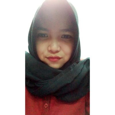 Saya suka menjatuhkan ucapan orang yg ketinggian dan saya mencintai manusia ini ; Muhammad Luthfi Syaifuddin❤