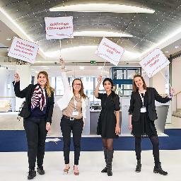 Gründerin & Unternehmerin, begeisterte Messemacherin, mein Lieblingsprojekt: @her_CAREER_de #herCAREER, #machenistwiewollennurkrasser