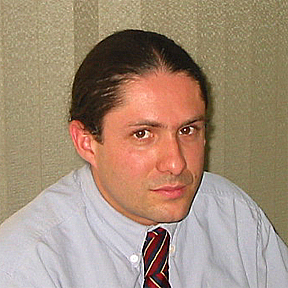 Gerente General Grupo Grafix: Expertos en Impresion Digital para industrias de Imprenta, Empaque, Publicidad y Textil.