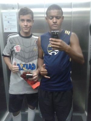 emisu13's profile picture. 