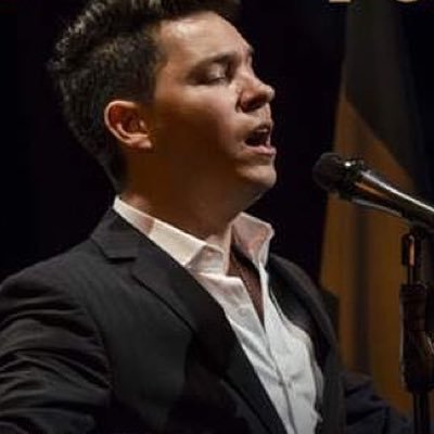 Amo compartir con mi Flia, amigos... Soy feliz de poder dedicarme a lo que me gusta, cantar con el alma. 

Instagram: oscarsucantante