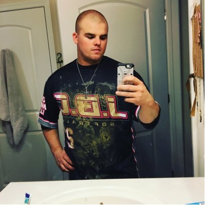 Dmshupe23's profile picture. College grad.. C.O.