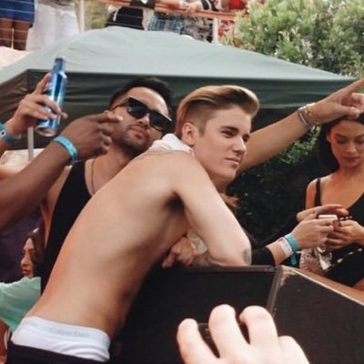 grupo de beliebers mas sem bagunça, se não for entrar nem segue pf. numero e nome na dm