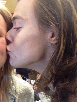 buckittyhes's profile picture. sebastian stan and harry styles enthusiast.