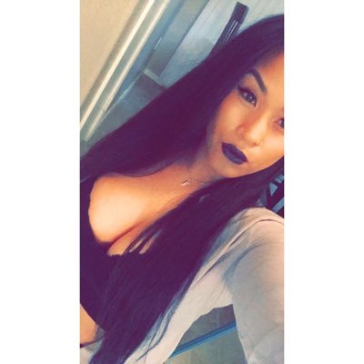 ashleeeeyyy_33's profile picture.