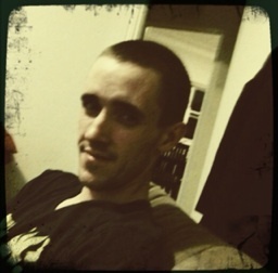 TweetlessJames's profile picture. 