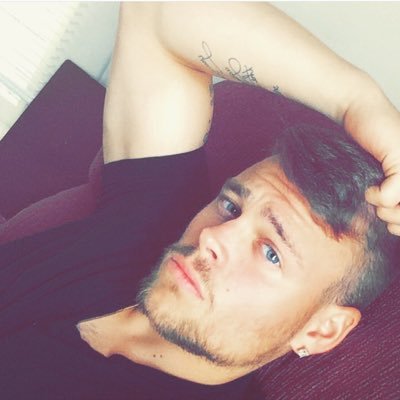 22. Leo. Michigan. Army Bound. Follow My IG: @blakerowley13